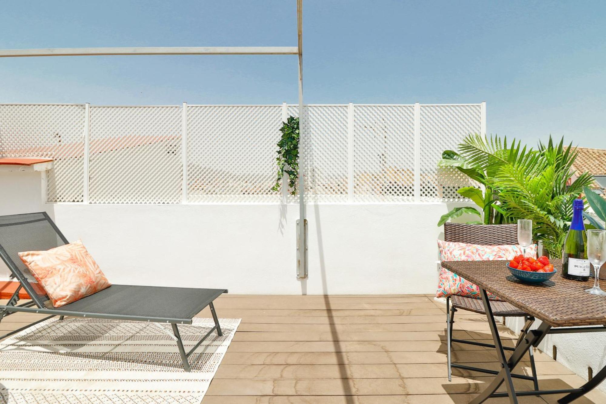C83 Cosy Penthouse With Terrace Old Town Apartment Малага Екстериор снимка